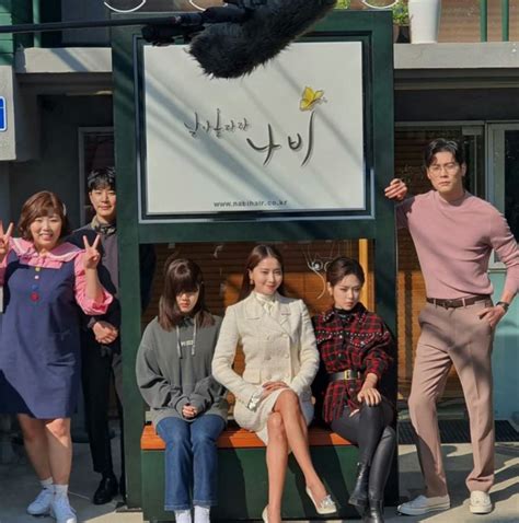 Set at hair salon Fly High, Butterfly and follows the workers there. . Fly high butterfly ep 1 eng sub dramacool